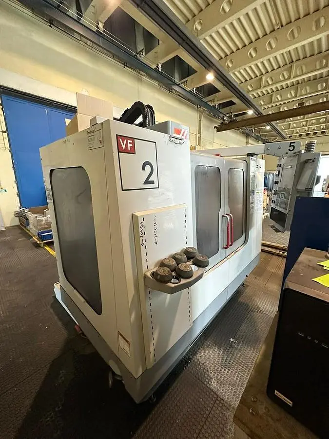 Used 2005 HAAS VF-2DHE Vertical Machining Centers CZ | Amaron s.r.o. #1445008