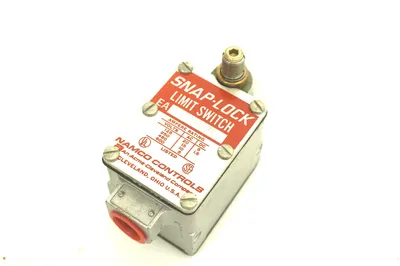 NEW NAMCO EA-700-10826 LIMIT SWITCH EA70010826
