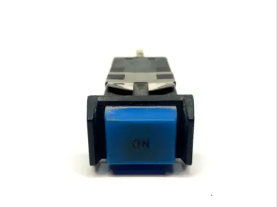 USED HONEYWELL CONTROL BLUE ON PUSHBUTTON SWITCH