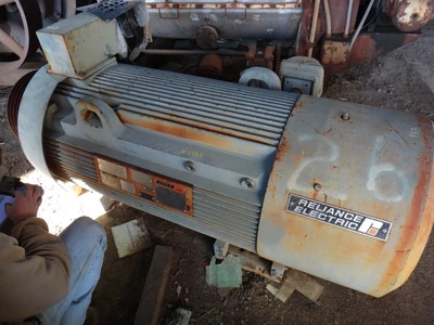 Reliance 400 HP, 1200 rpm, Electric motor