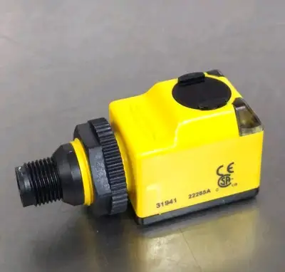 Banner Q25SP6FF100Q Photoelectric Sensor Loc5B5/6