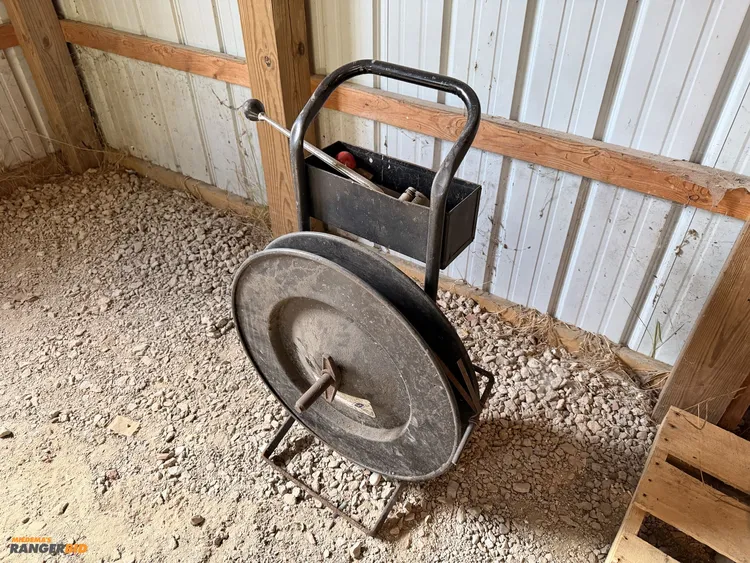 Used METAL BANDER WITH CRIMPER _UNKNOWN_ Banders Michigan US | Miedema Asset Management Group #1475458