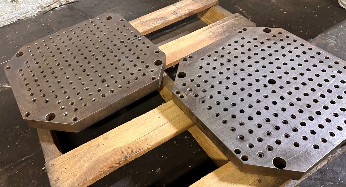 16 1/2 X 16 1/2 TAPPED MACHINE SUB PLATES