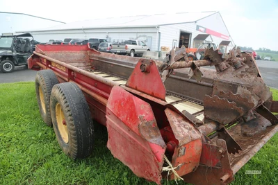 Used NEW HOLLAND 680 Manure Spreaders Pennsylvania US | Zimmerman Farm Service #1421082