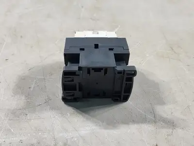 32 Amp, 3 Pole, 2 NO + 2 NC, 115 VAC Coil Contactor C05F7
