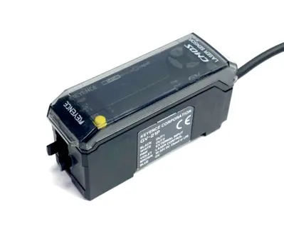 GV-21P | Keyence  Digital CMOS Laser Sensor Amplifier Main Unit, PNP, M12 4-Pin 1ft - Used