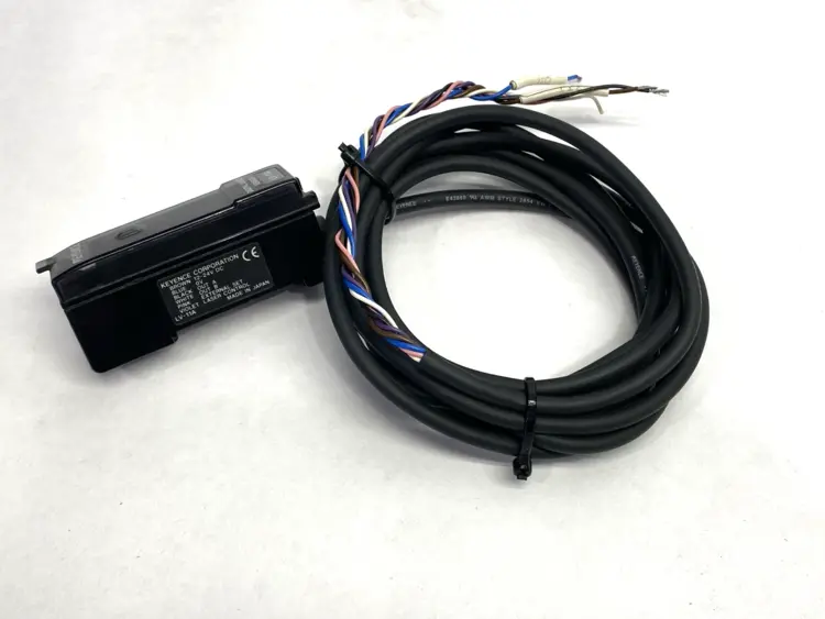 Used KEYENCE LV-11A Sensors | Maverick Industrial Sales #1110844