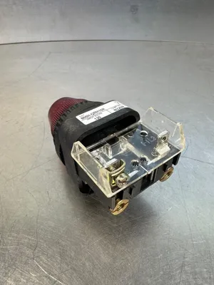 USED Allen-Bradley 800H-QRH10R