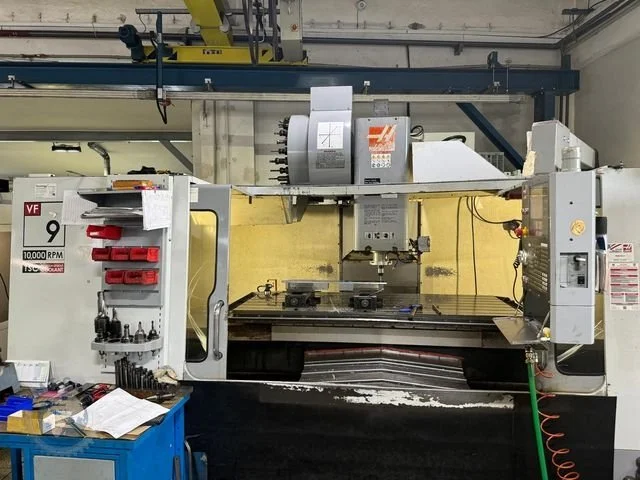 Used 2006 HAAS VF 9 D/40 HE Vertical Machining Centers | F.M.T. Group s.r.o. #1252940