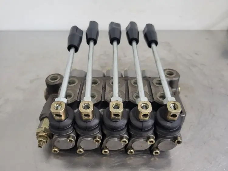 New | in-Stock SALAMI VDM05-DDDDD-U1S Parts (Hydraulics and Pneumatics) British Columbia CA | Lenmark #264322