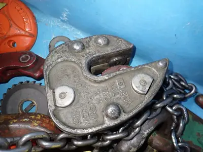Hoists / Lifting Equipment