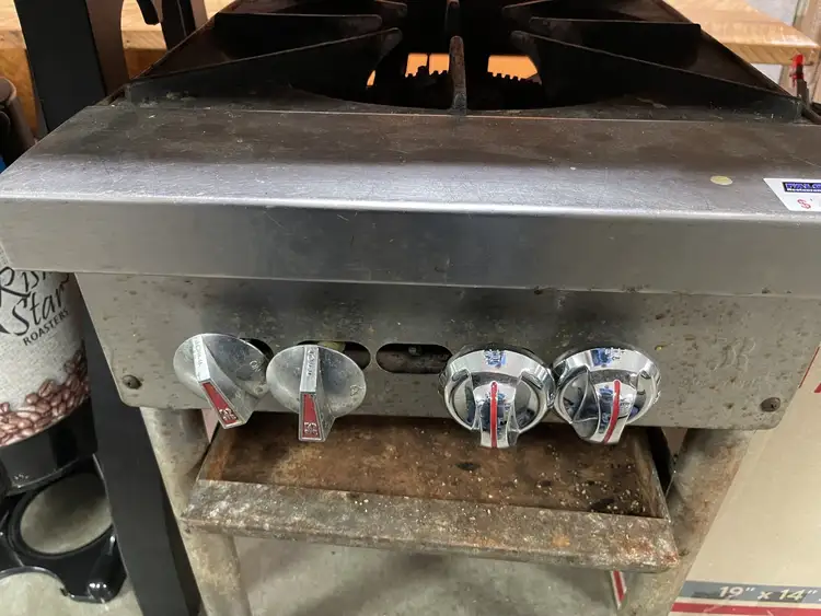 Used Jade Used Jade Range JSP-182 2 Burner Commercial Stock Pot Range, Natural Gas Commercial Ranges Illinois US | Falcon Restaurant Supply #1376196