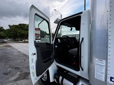 Used 2020 INTERNATIONAL MV Box trucks Florida US | Truck and Van Outlet #1509220
