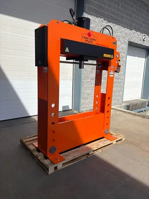 Used MachineCo (Canadian Press Division) HFP-100 H-Frame Presses Quebec CA | Machineco #1256382