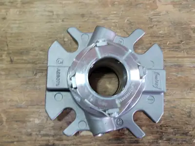 USED JOHN CRANE 5611