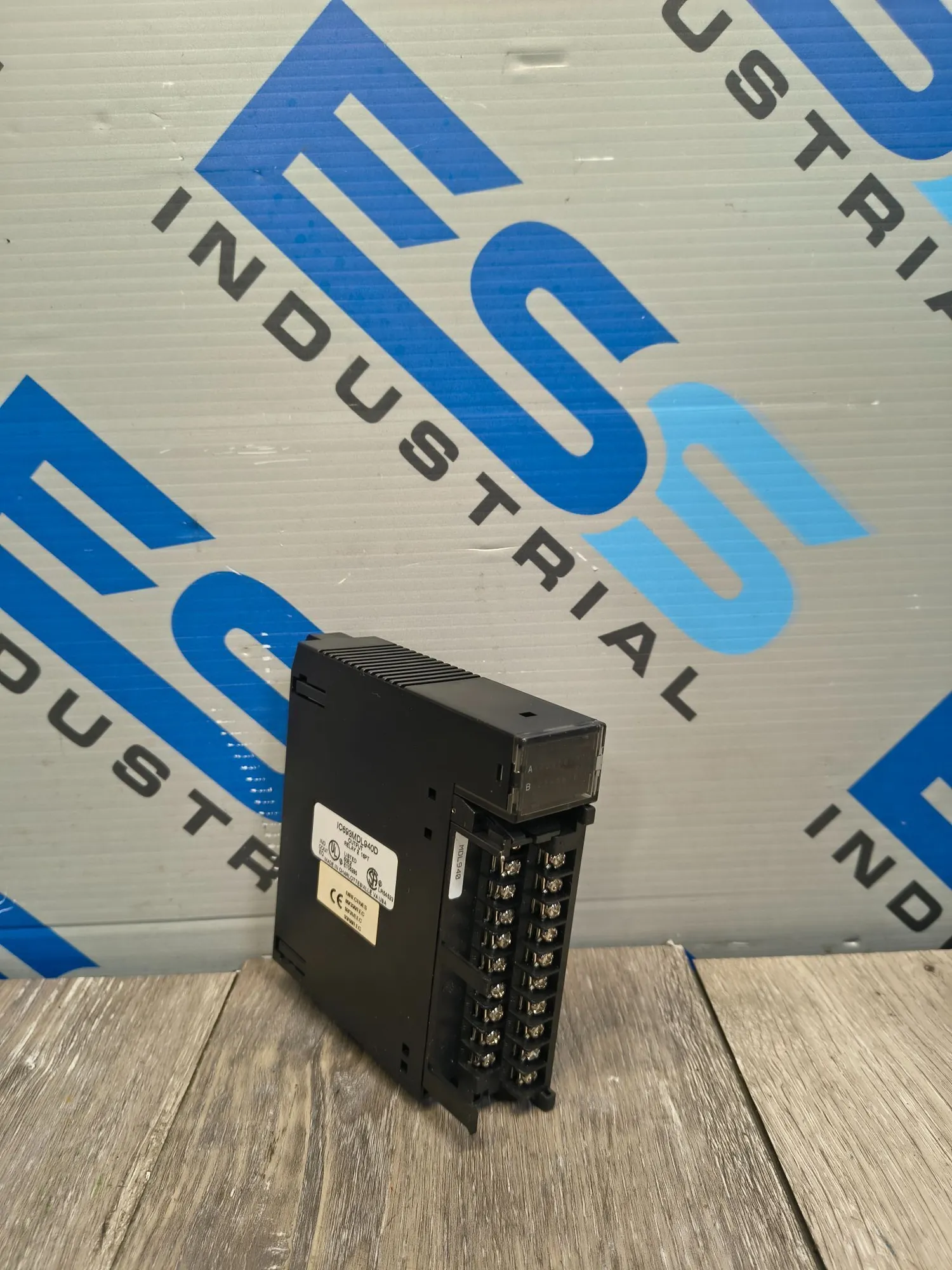 Used GE Fanuc IC693MDL940D Programmable Logic Controllers South Carolina US | ESS Industrial Equipment Sales #1328490