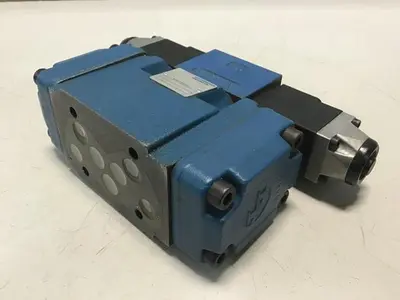 USED REXROTH 4WE10E446AG24NTZ4