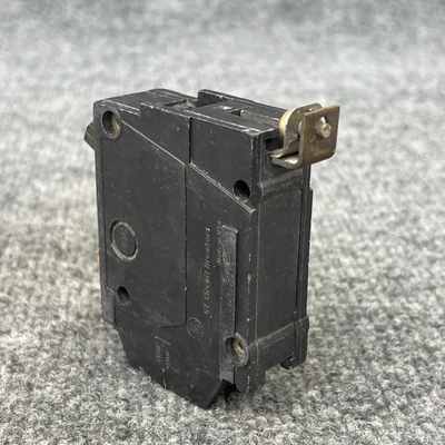 Used GE THQB1135 Circuit Breakers California US | Davliegogo LLC #1705960