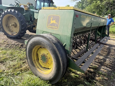 Used _UNKNOWN_ _UNKNOWN_ Grain Drills Michigan US | Miedema Asset Management Group #1443276