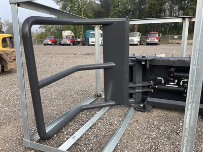 Used WOLVERINE BSH-12-75D SKID STEER BALE SQUEEZE HYDRAULIC ADJUSTABLE Bale Grabbers Michigan US | Miedema Asset Management Group #1579510
