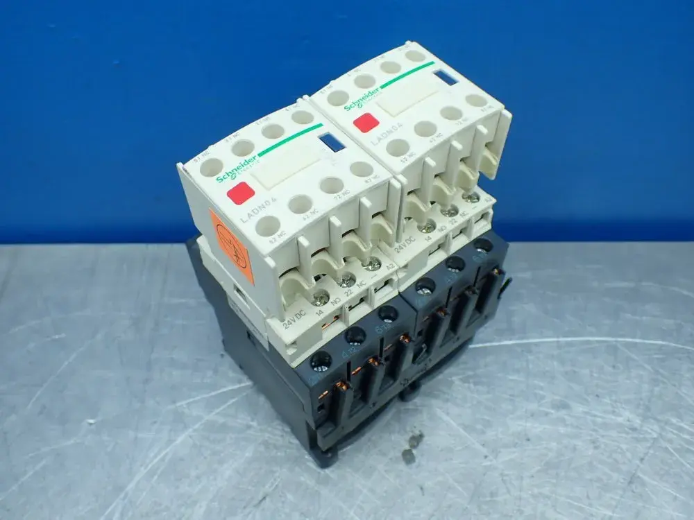 NEW SCHNEIDER ELECTRIC LC2D18REQ3827G3