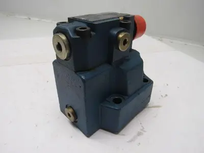Mannesmann Rexroth DR 20-5-52/200YM Hydraulic Pressure Reducing Valve 200 Bar