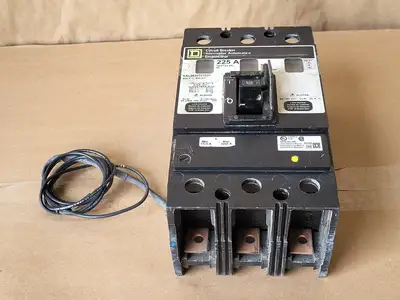 USED SQUARE D KAL36225V1021