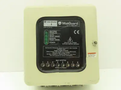 Allen Bradley 440F-C28011 MatGuard Guardmaster Safety Mat Control Unit 8 Inputs
