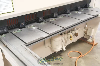 Used CINCINNATI, INC 135HS X 6 Power Squaring Shears (Gauge) California US | Sterling Machinery Exchange #1466062