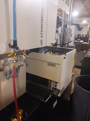 2016 FANUC ROBOCUT ALPHA C600IB Wire EDM | Tight Tolerance Machinery (3)