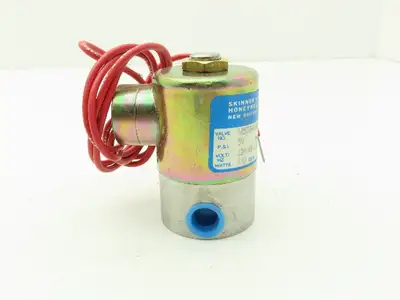 Honeywell Skinner V5D34040 Solenoid Valve 2-Way (NC) 120VAC 50 PSI 1/4" NPT