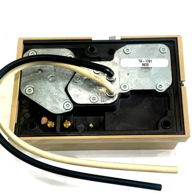NEW BARBER COLMAN BIEBE TK-1761 PNEUMATIC ROOM THERMOSTAT TK1761