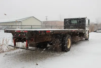 INTERNATIONAL 4300 DT466 BOX TRUCK | Levy Recovery Group (4)