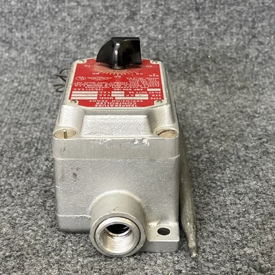 Used Johnson Controls A19AUC-2 Estate & Personal Property California US | Davliegogo LLC #1730155