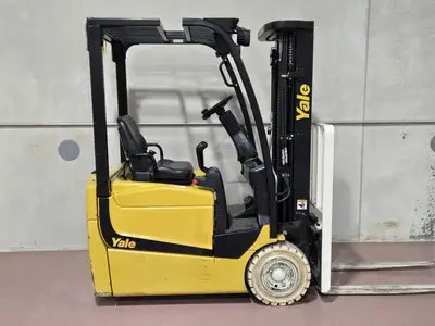 Used 2016 Yale ERP025VCE24TE078 3-Wheel Sit down Electric Counterbalance Forklifts New York US | United Lift #1446713