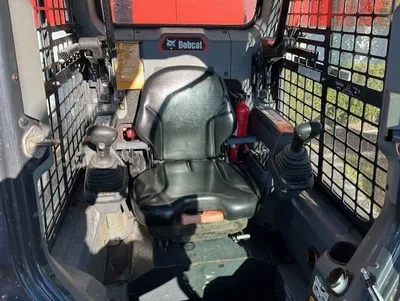 USED 2021 BOBCAT T76
