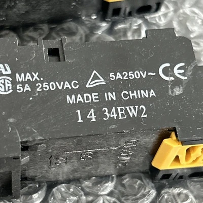 USED Omron PYF14A-E