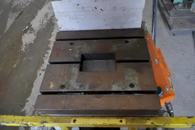 10 TON HYDRAULIC C FRAME PRESS