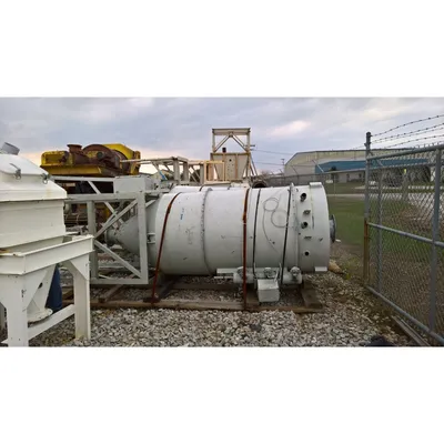 500 CFM Used 244 Square Foot Filter Receiver Dust Collector, 244 Sq Ft