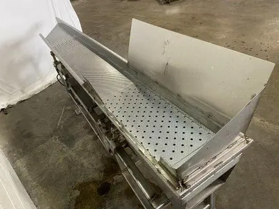 9' Shaker Conveyor
