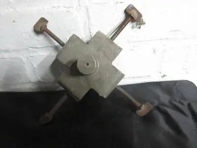 1862-385 RARE ANTIQUE ORNAMENTAL & ENGINE TURNING WORK HOLDING VISE