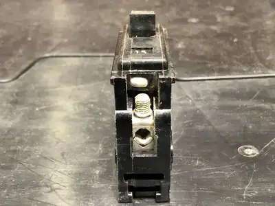 15 Amp, 1 Pole, 120 volts Circuit Breaker