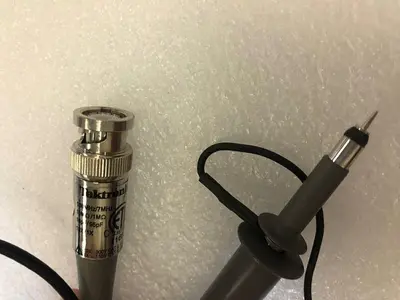 TEKTRONIX P2100