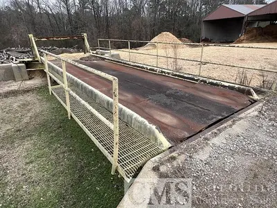 Unknown Trailer Tipper