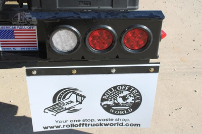 New | in-Stock 2027 MACK MD7 Rolloff Trucks Texas US | Roll Off Truck World #1491884