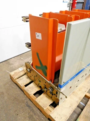 GE VB 7.2-500-3 Circuit Breakers | Equipment Recovery Corp. (3)