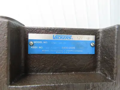 Vickers EPM2-WB-20 Hydraulic Valve off Hyster N30XMR2 Electric Forklift