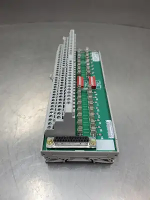 USED Allen-Bradley 1492-AIFM16-F-5 Ser A Analog Interface Module