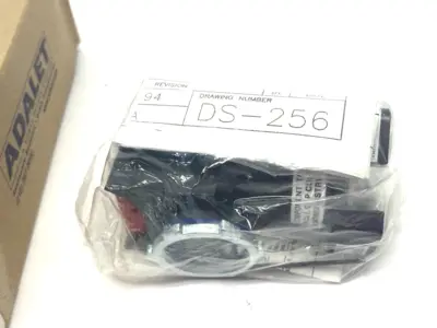 New | in-Stock Adalet Explosion Proof Dual Pushbutton, Maintained, Red/Green, 20018 Relays & Switches Michigan US | Maverick Industrial Sales #1391086