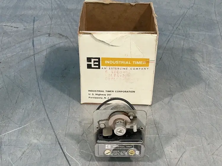 Used ESTERLINE CORPROATION SERIES90 Counters/Timers Ohio US | HGR 24 #1488503